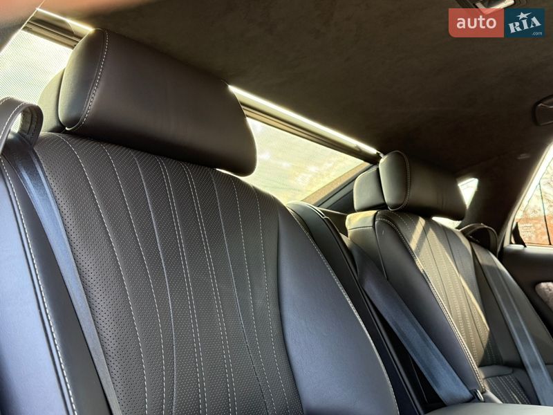 Седан Lexus LS 2021 в Києві