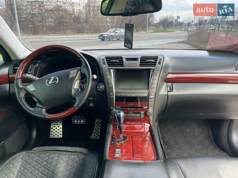 Седан Lexus LS 2007 в Києві