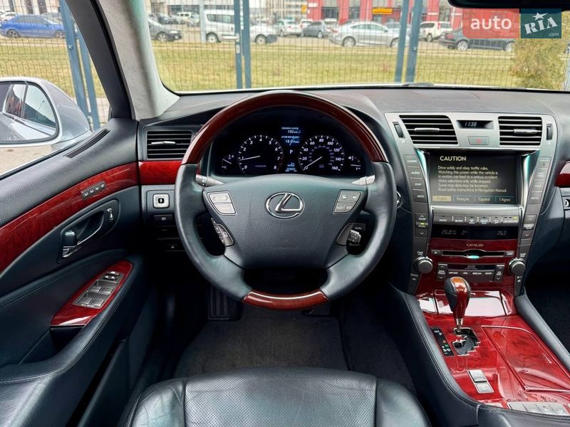 Седан Lexus LS 2007 в Києві фото 43 Седан Lexus LS 2007 в Києві