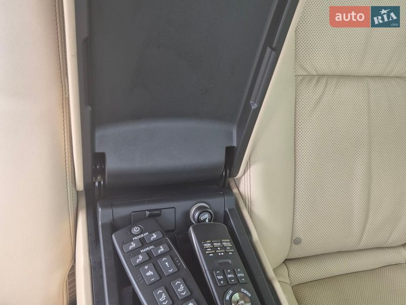 Седан Lexus LS 2013 в Киеве
