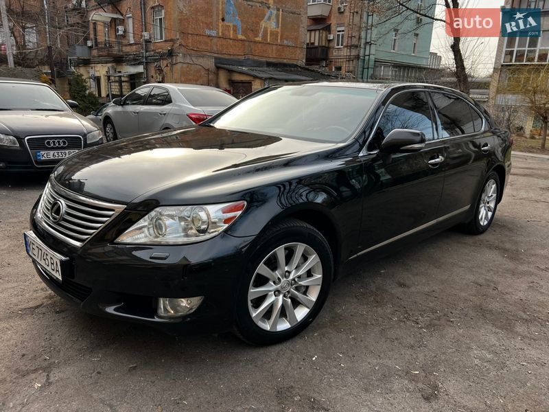 Lexus LS 2012