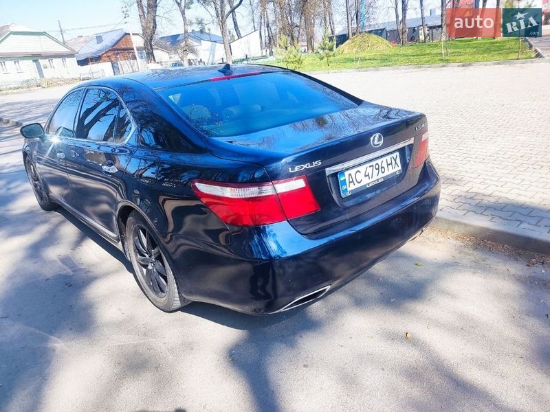 Lexus LS 2006