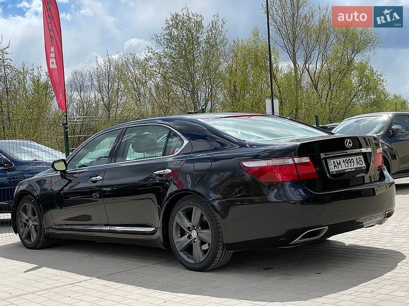 Седан Lexus LS 2007 в Бердичеві