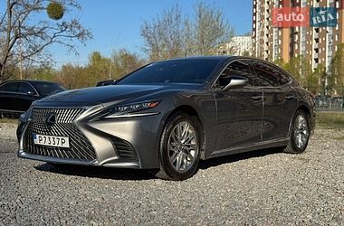 Седан Lexus LS 2018 в Киеве