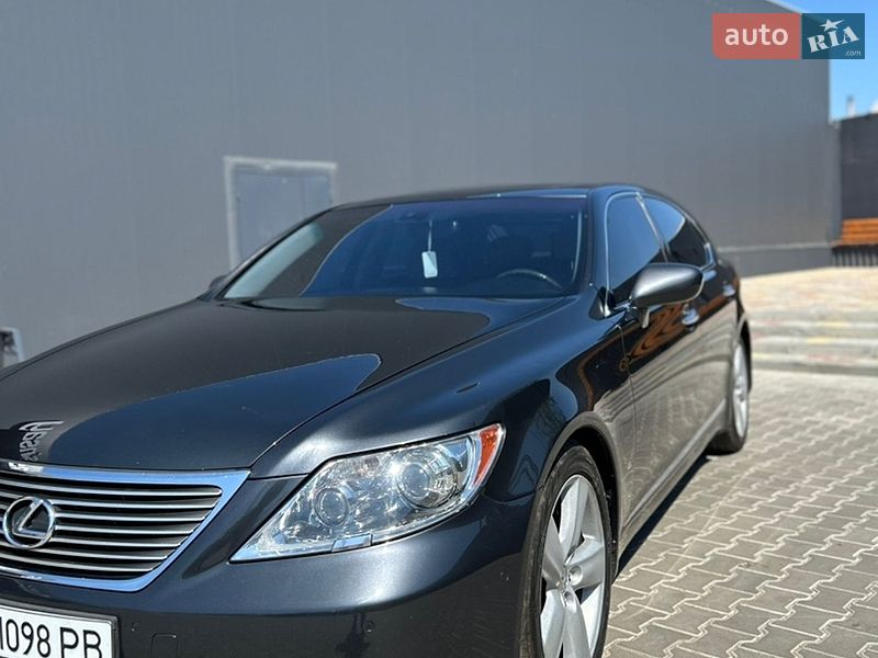Седан Lexus LS 2007 в Врадіївці