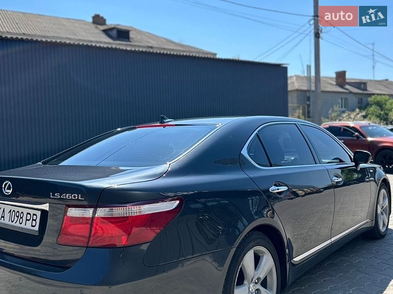 Седан Lexus LS 2007 в Врадіївці
