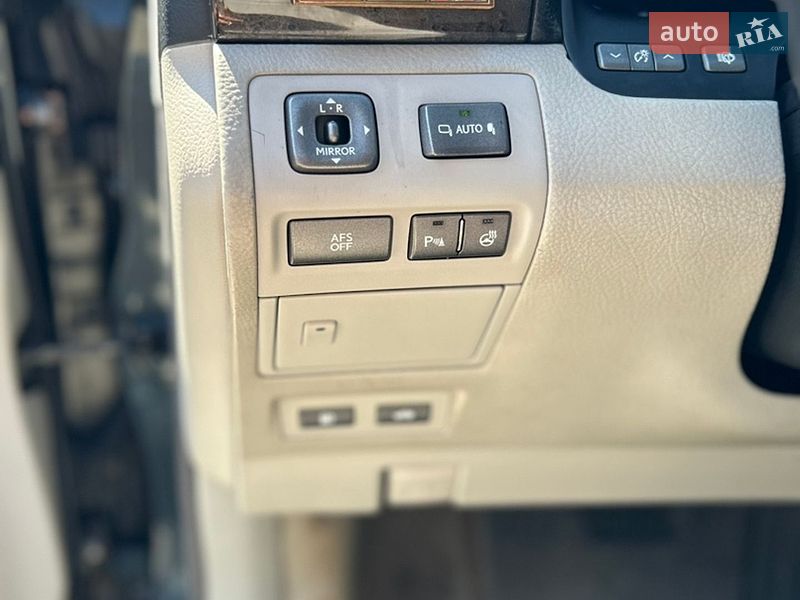 Седан Lexus LS 2007 в Врадіївці