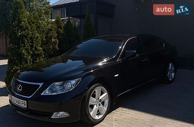 Седан Lexus LS 2007 в Луцке