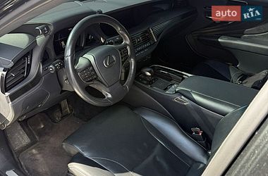 Седан Lexus LS 2018 в Житомире