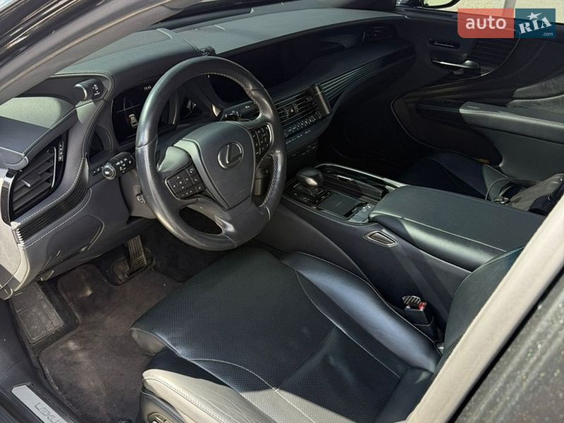 Седан Lexus LS 2018 в Житомире