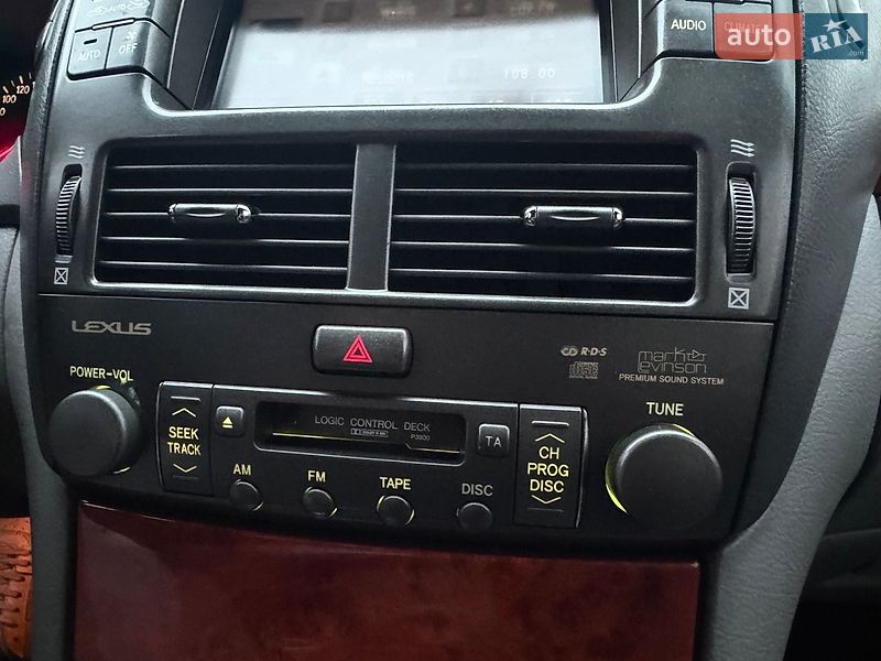 Седан Lexus LS 2001 в Киеве