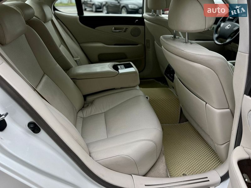 Седан Lexus LS 2007 в Одессе