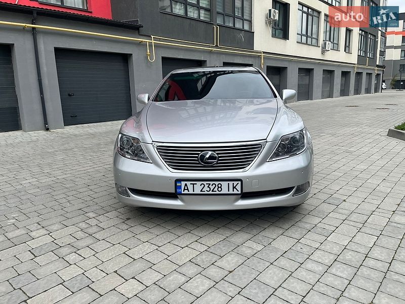 Седан Lexus LS 2007 в Івано-Франківську