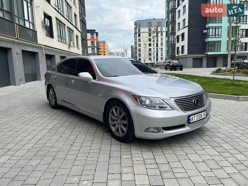 Седан Lexus LS 2007 в Івано-Франківську