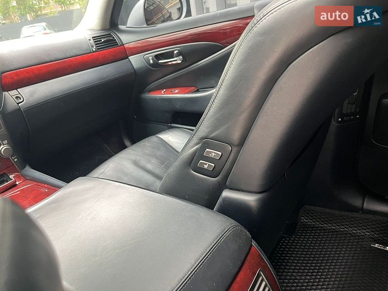 Седан Lexus LS 2007 в Івано-Франківську