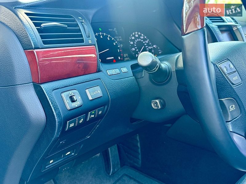 Седан Lexus LS 2011 в Киеве