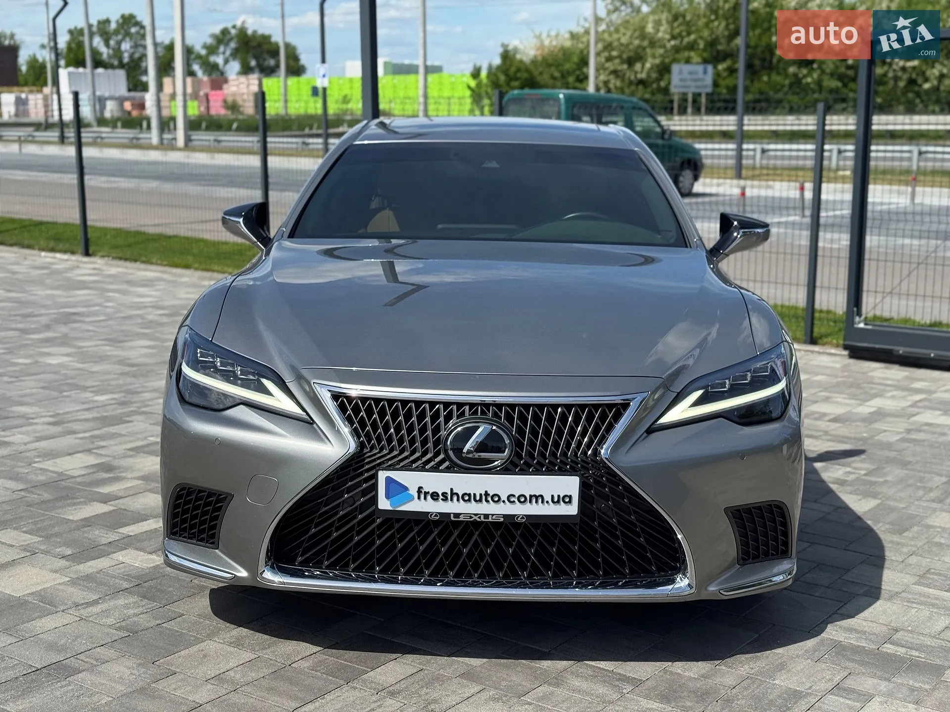 2022 Lexus LS - мініатюра 2