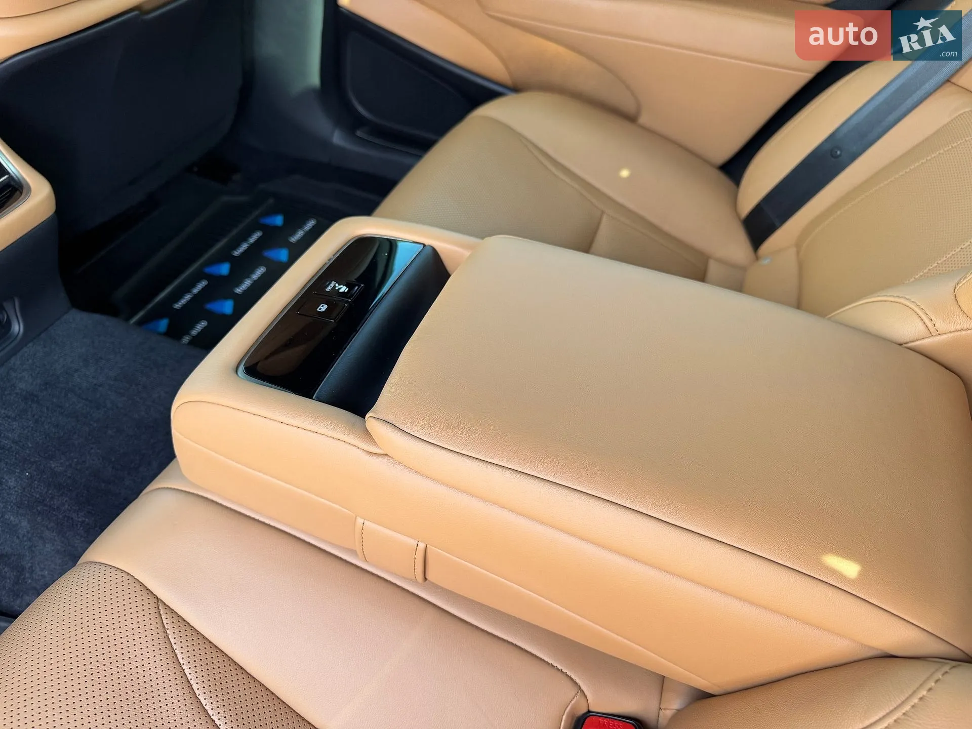 2022 Lexus LS - мініатюра 28