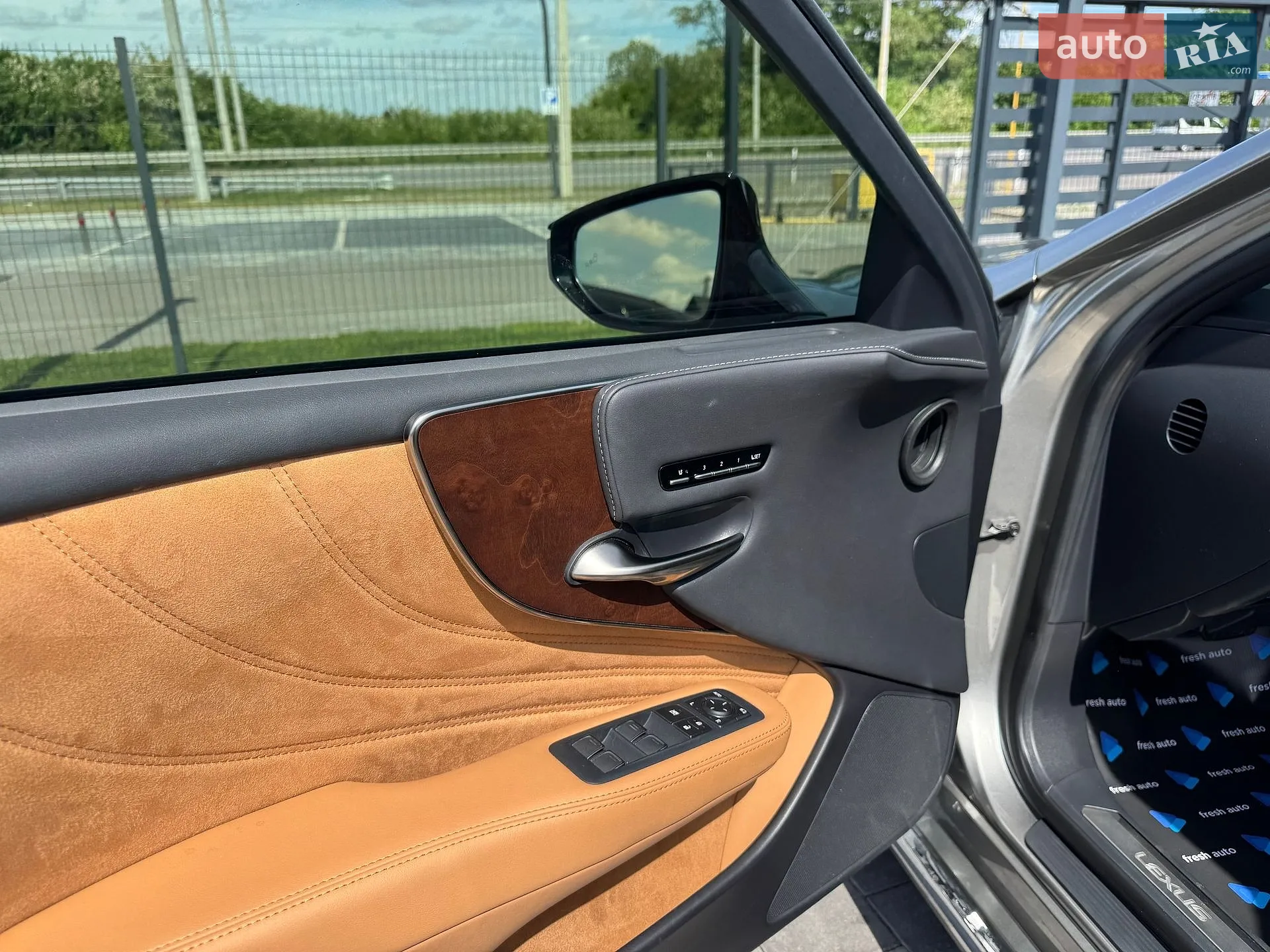 2022 Lexus LS - мініатюра 15