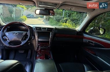 Седан Lexus LS 2008 в Одессе