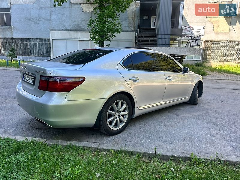Седан Lexus LS 2007 в Черновцах фото 12 Седан Lexus LS 2007 в Черновцах