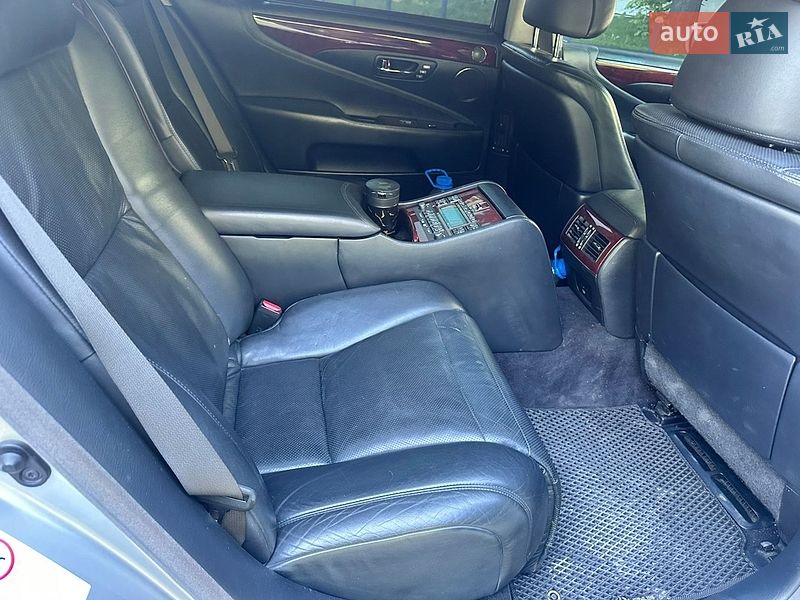 Седан Lexus LS 2007 в Черновцах фото 26 Седан Lexus LS 2007 в Черновцах