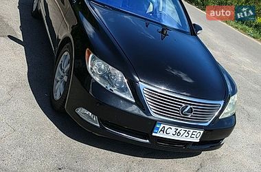 Седан Lexus LS 2007 в Володимирі