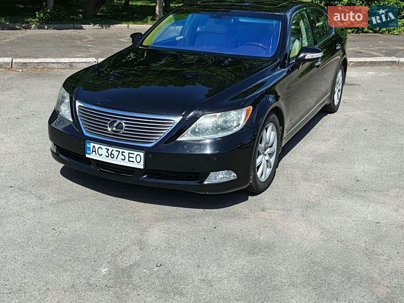 Седан Lexus LS 2007 в Володимирі