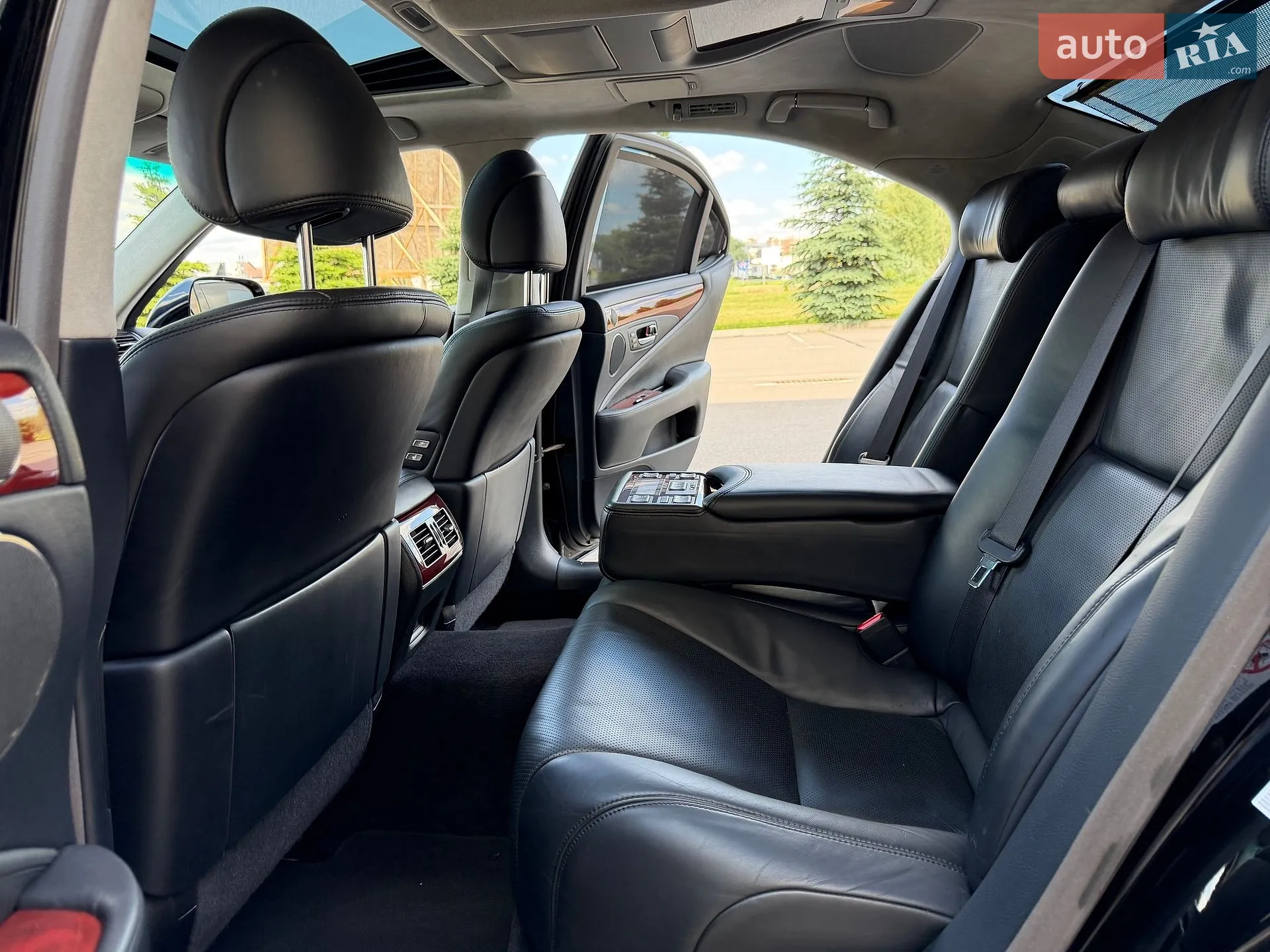 2010 Lexus LS - мініатюра 48