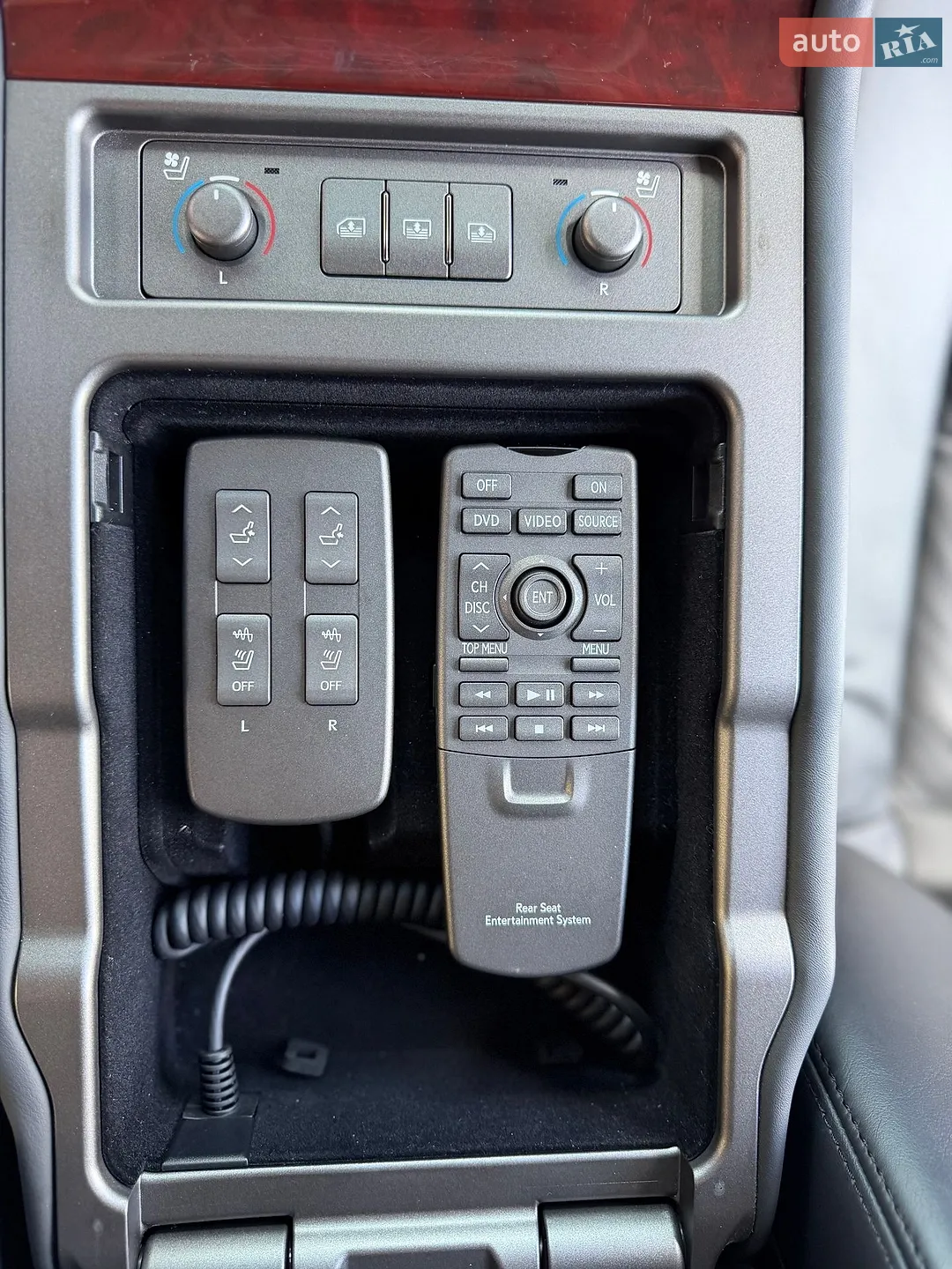 2010 Lexus LS - мініатюра 51