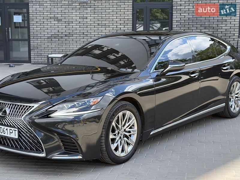 Седан Lexus LS 2018 в Житомире