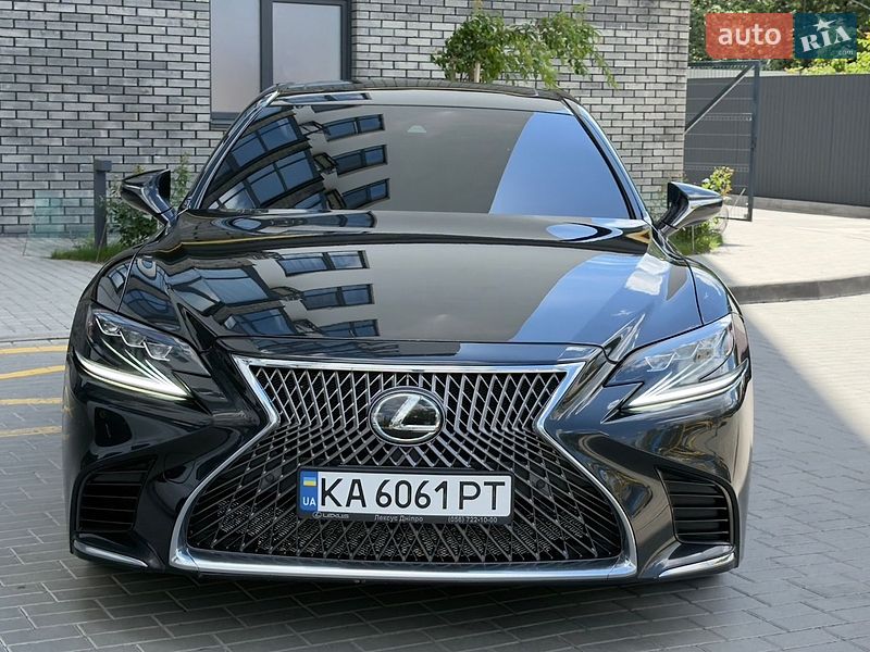Седан Lexus LS 2018 в Житомире