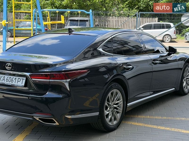 Седан Lexus LS 2018 в Житомире