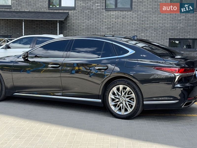 Седан Lexus LS 2018 в Житомире