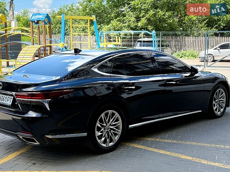 Седан Lexus LS 2018 в Житомире