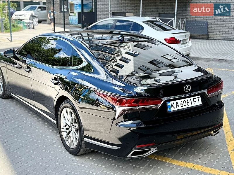 Седан Lexus LS 2018 в Житомире
