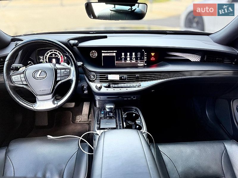 Седан Lexus LS 2018 в Житомире