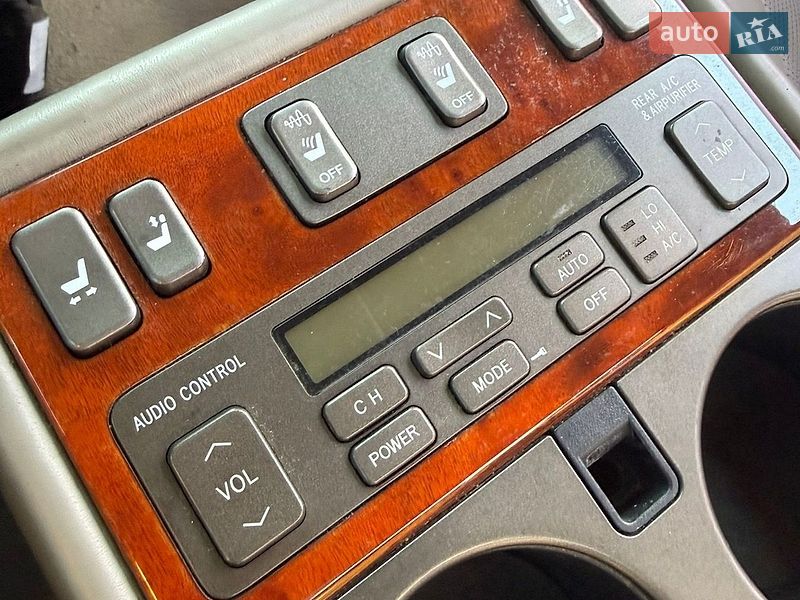 Седан Lexus LS 2001 в Киеве