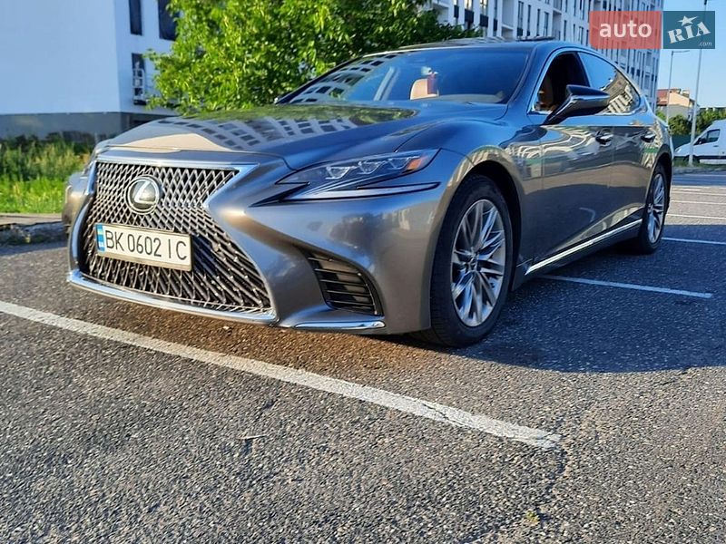 Lexus LS 2019