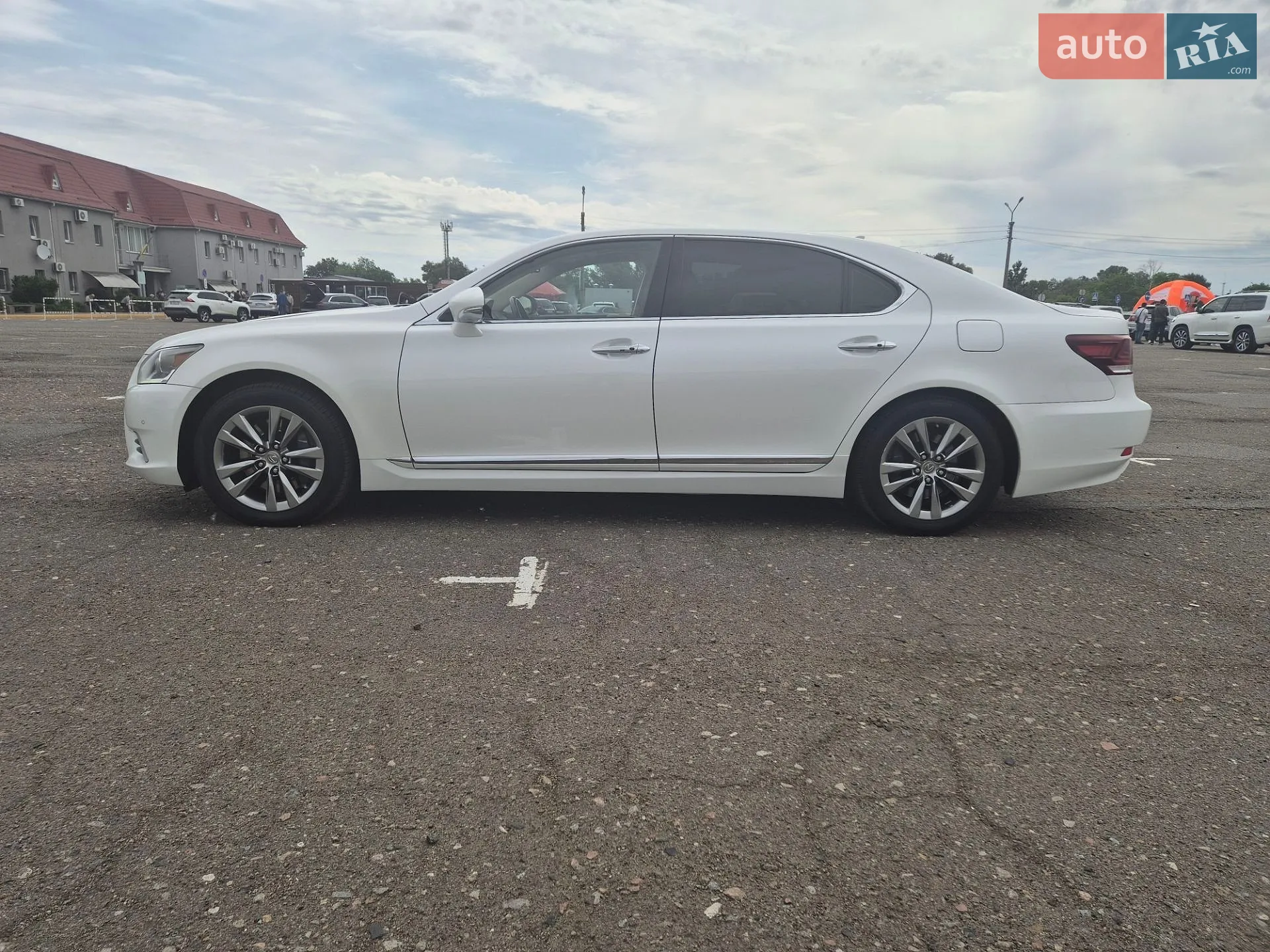 2013 Lexus LS - мініатюра 7