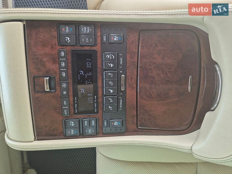 Седан Lexus LS 2013 в Києві