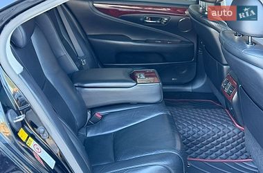 Седан Lexus LS 2007 в Кременчуці