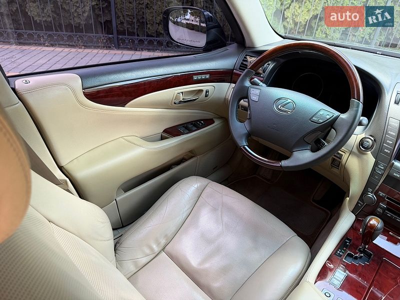Седан Lexus LS 2007 в Одессе
