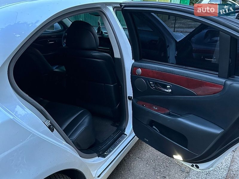 Седан Lexus LS 2007 в Одессе