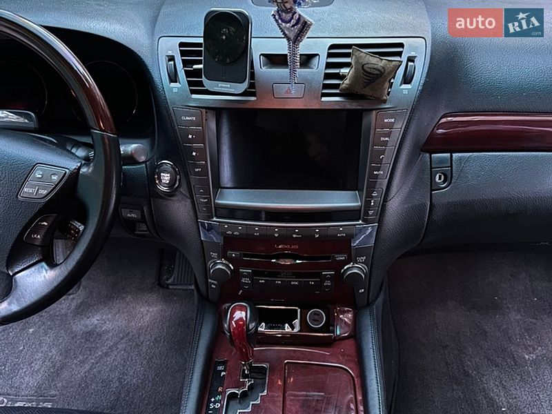 Седан Lexus LS 2007 в Одессе