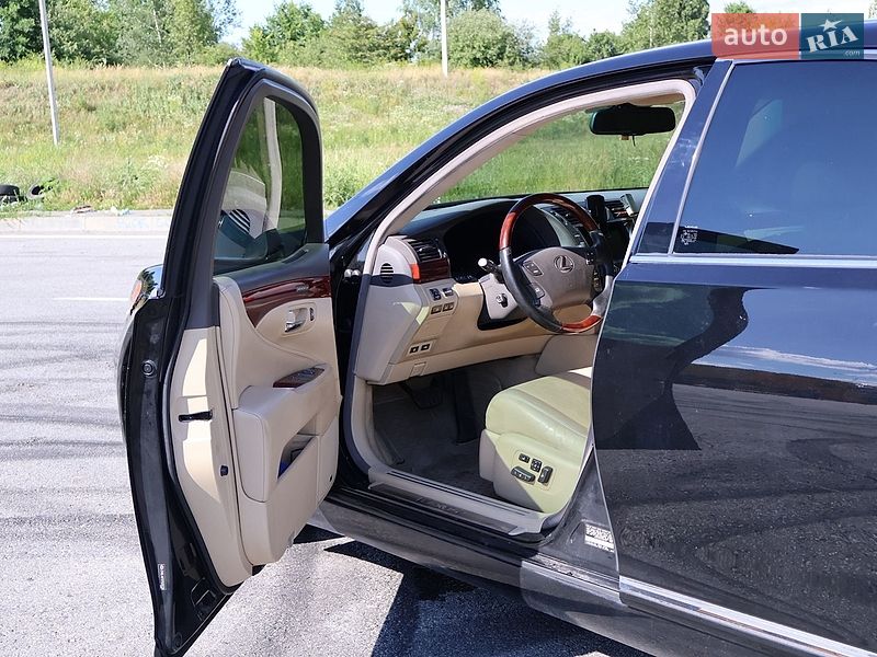 Седан Lexus LS 2007 в Полтаве