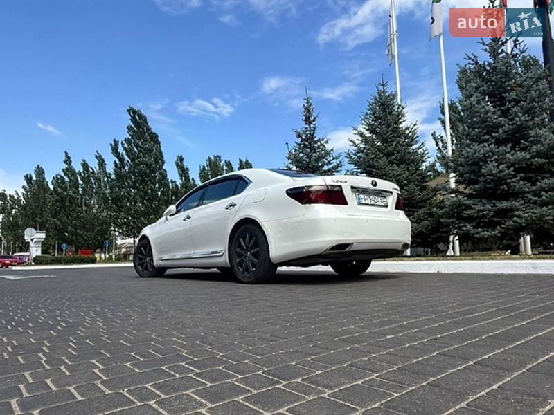 Седан Lexus LS 2007 в Одессе