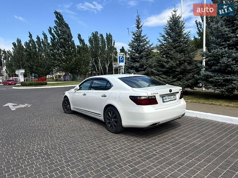 Седан Lexus LS 2007 в Одессе