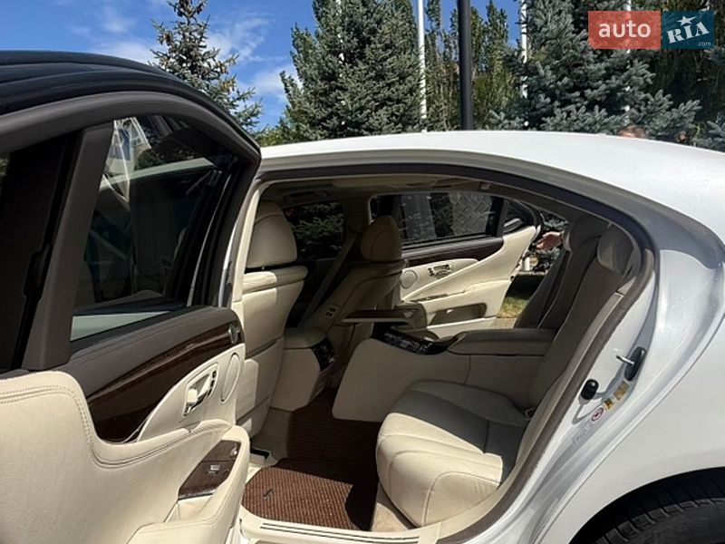 Седан Lexus LS 2007 в Одессе