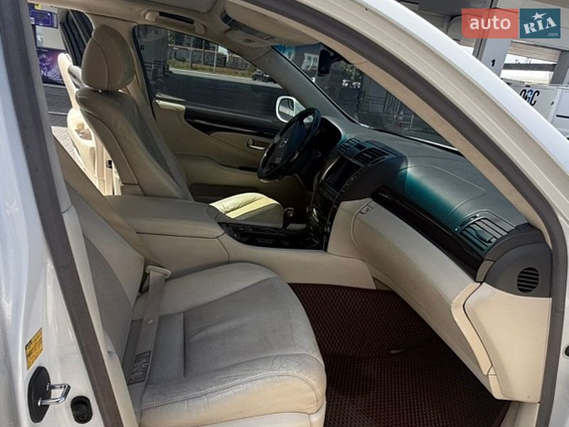 Седан Lexus LS 2007 в Одессе
